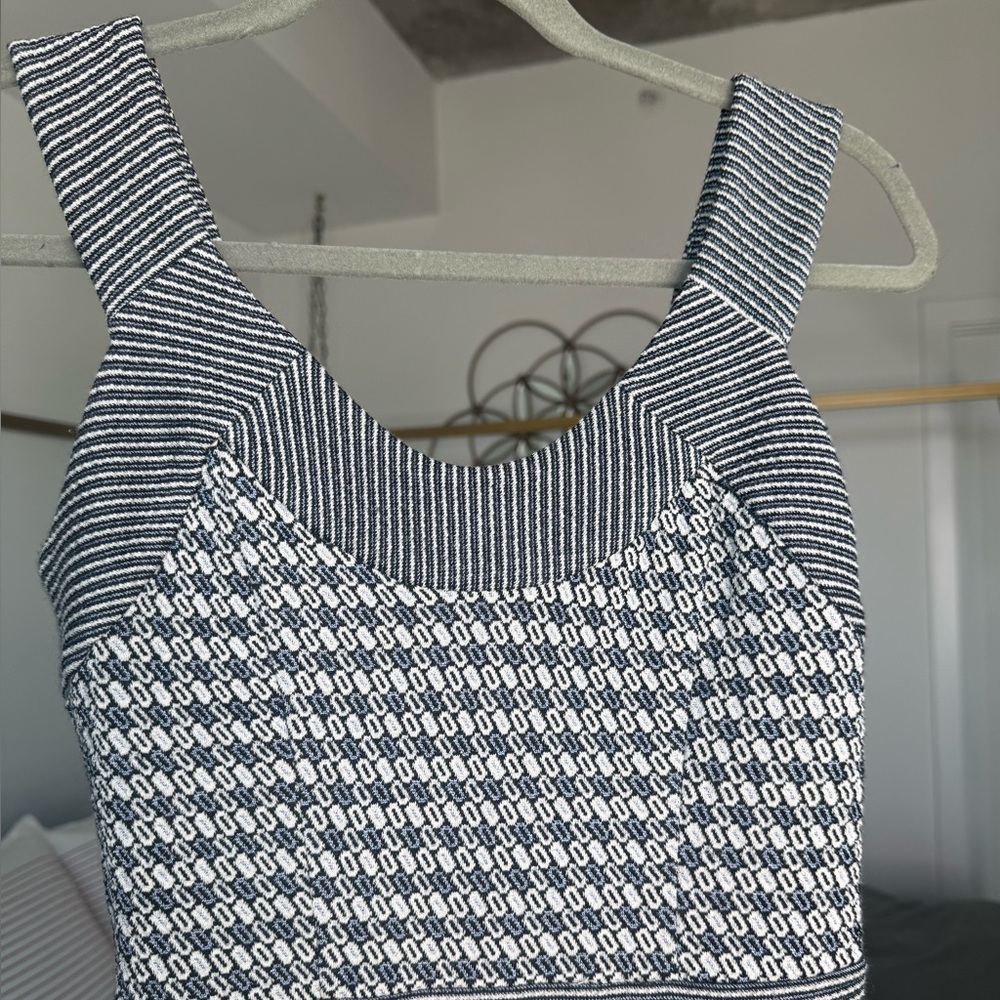 Diane Von Furstenberg Black & White Dress “Caitrin” Knit w/ Pockets Sz 2 NWOT - Picture 4 of 10